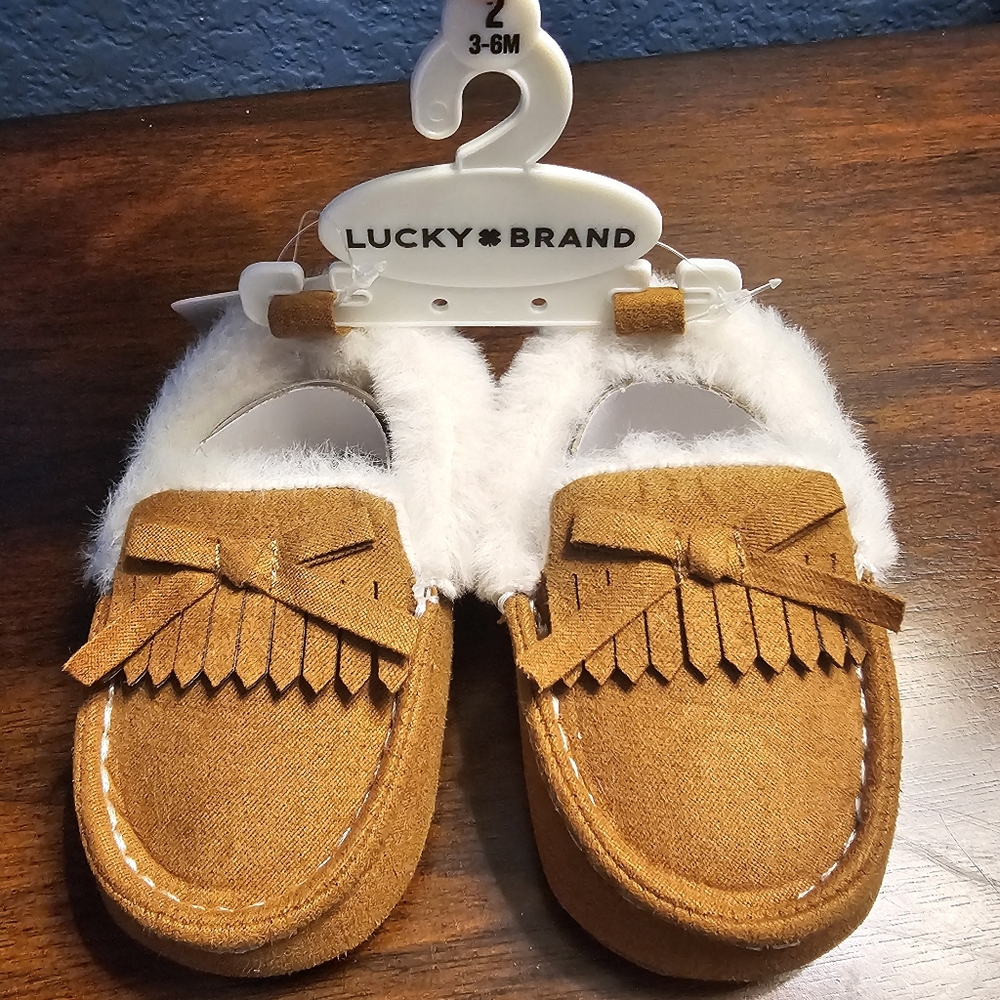 Crib shoes